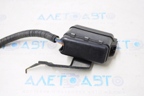 Relay block underhood left small Toyota Highlander 08-13 hybrid