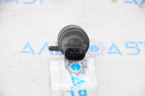 VW Passat b7 12-15 USA Windshield Washer Motor