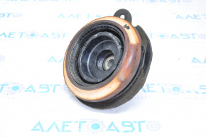 Front left shock absorber support for a 1996 Dodge Dart