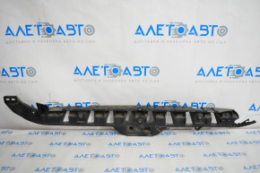 Rear bumper mount center upper Chrysler 200 15-17 missing fragment, crack