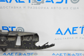 Rear bumper mount center upper Chrysler 200 15-17 missing fragment, crack