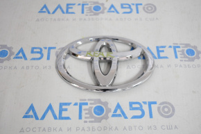 Emblem-sign "Toyota" tailgate Toyota Sequoia 08-16 broken direction