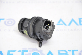Toyota Sequoia 08-16 Windshield Washer Motor