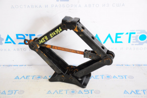 Jack VW Jetta 11-18 USA rusty