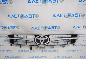 Toyota Camry v55 15-17 USA LE radiator grille with emblem