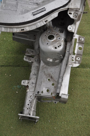 Front left quarter Ford Escape MK3 13-14 prerest, silver, small bump