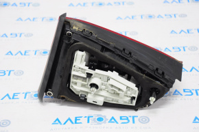 Lamp inside trunk lid left VW Jetta 15-15 USA halogen light, spider web