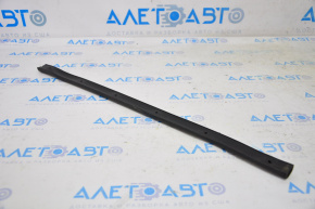 Door seal on the central pillar right Jeep Patriot 11-17