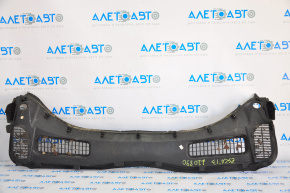 Windscreen wiper grille plastic Ford Escape MK3 13-19 cracks in the seal