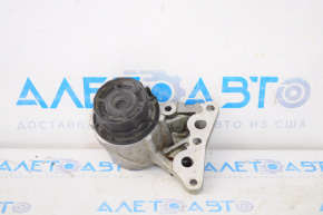 Oil filter housing Toyota Prius 50 16-22