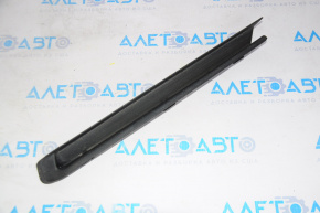 Insert in the side grille of the front bumper right VW Jetta 15-18 USA without fog lights, scratch
