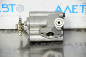 Oil pump for internal combustion engine Ford Fusion mk5 13-20 2.5