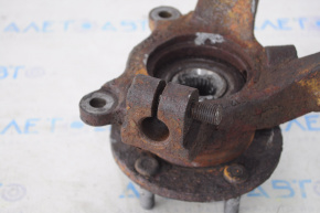 The trunnion with the hub front right Jeep Compass 11-16 rusty, defect of fastening