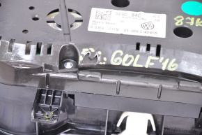 Instrument cluster VW Golf 15-15 87k housing defect, scratches