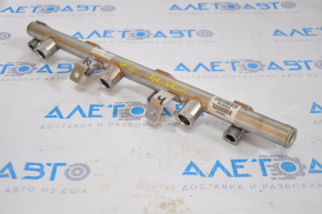 Fuel rail right Cadillac CTS 14- 3.6