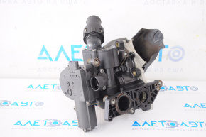 Cooling pump with thermostat housing assembly VW Golf 15-19 1.8T