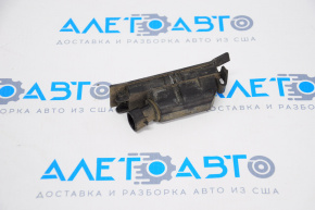 Rear bumper number plate light right Chevrolet Malibu 13-16 cracks