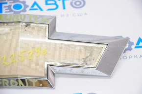 Emblem badge front bumper Chevrolet Malibu 13-15 useful chrome