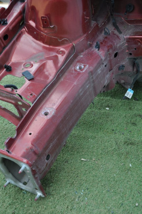 Front right quarter Ford Focus mk3 11-18 red, small bump