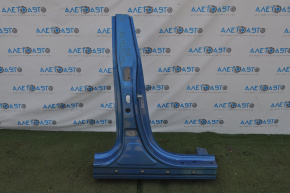The central right body pillar of Hyundai Tucson 16-21 is sawed off