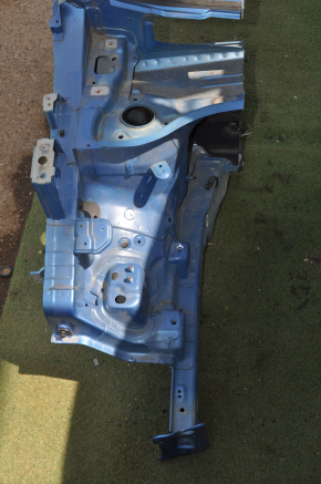 Front right quarter Hyundai Tucson 16-18 blue, dented side member and wing fastening