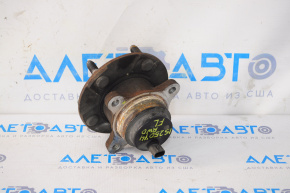 Front left hub Lexus IS 14-20 RWD