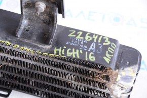 Toyota Highlander 14-16 3.5 automatic transmission cooling radiator is dented, torn