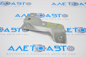 Front left upper wing bracket VW Atlas 18-24 prerest