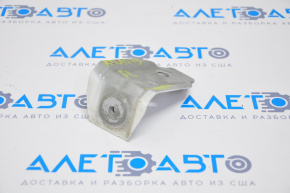 Front center left wing bracket VW Atlas 18-24 prerest