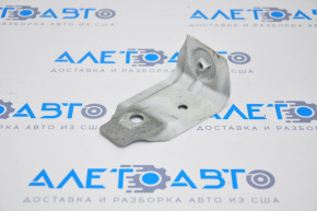 Front center left wing bracket VW Atlas 18-24 prerest