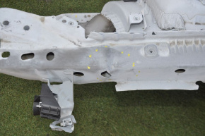 Front left quarter panel of BMW 335i e92 07-13 silver, dented side member, defective gun