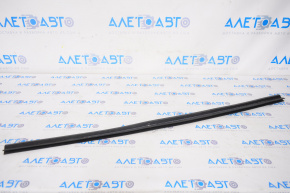 Front right lower door seal Lexus ES300h ES350 13-18