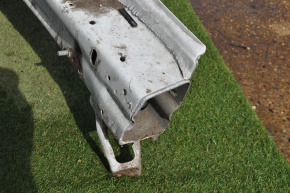 Front left quarter VW Atlas 18-24 25 white, breakage of the amplifier mount