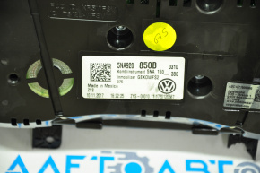 Instrument cluster VW Tiguan 18-21 SE, 61k, broken mount, scratches