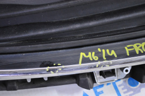 Radiator grill Mazda 6 13-17 complete with badge, scratches, bumps on chrome, broken fasteners