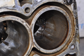 Bare cylinder block Ford Fusion mk5 13-14 1.6T 126k, for grinding