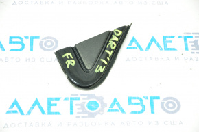 Molding plug wing triangle right Dodge Dart 13-16
