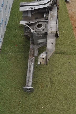 Front left quarter Dodge Dart 13-16 silver, dented threshold