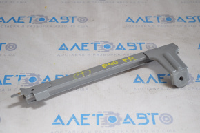 Front right door glass guide for Toyota Prius V 12-17