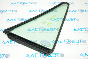 Subaru Outback 15-19 rear left triangle door glass with seal, green tint