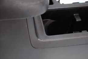 Console central armrest and cup holders Subaru XV Crosstrek 13-17 leather, black, scratches