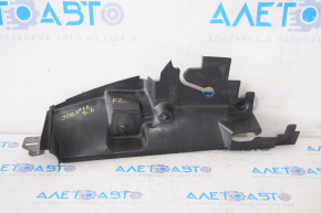 Left radiator deflector for Jeep Grand Cherokee WK2 14-16 3.6