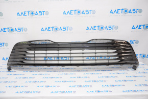 Toyota Camry v70 18-20 LE USA front bumper lower grille without hook without fog lights