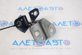 Upper front right door hinge for a Jeep Grand Cherokee WK2 11-22