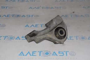Chrysler 200 15-17 2.4 Engine Center Mount Bracket