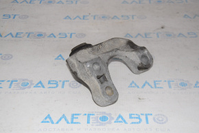 Chrysler 200 15-17 2.4 Engine Center Mount Bracket