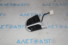 Steering wheel control buttons left Chrysler 200 15-15 worn out