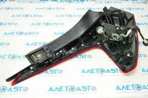 Right headlight Mitsubishi Eclipse Cross 18-20 broken housing, broken glass, cracks, broken fasteners