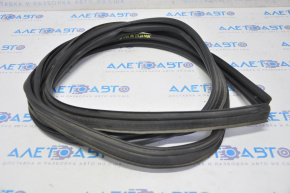 Nissan Altima 13-18 trunk lid seal