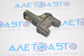 Radiator cooling bracket upper left Dodge Charger 11-23 rubber + plastic